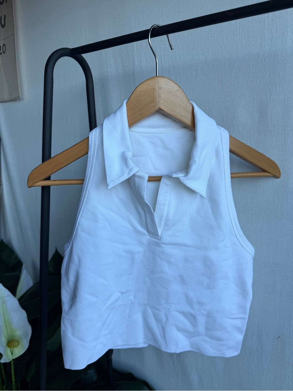 Athleta Athletic Ribbed Seamless Collared Tank / Size M